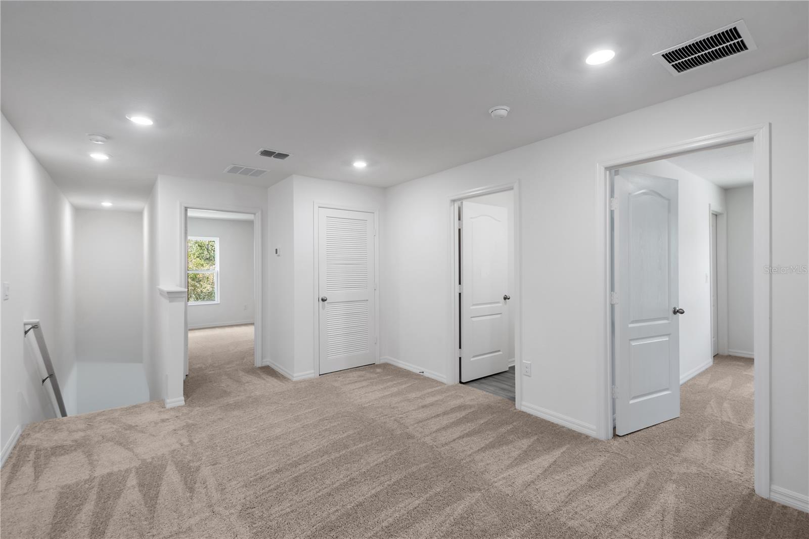 Image 22 of 24 For 587 Bay Leaf Drive