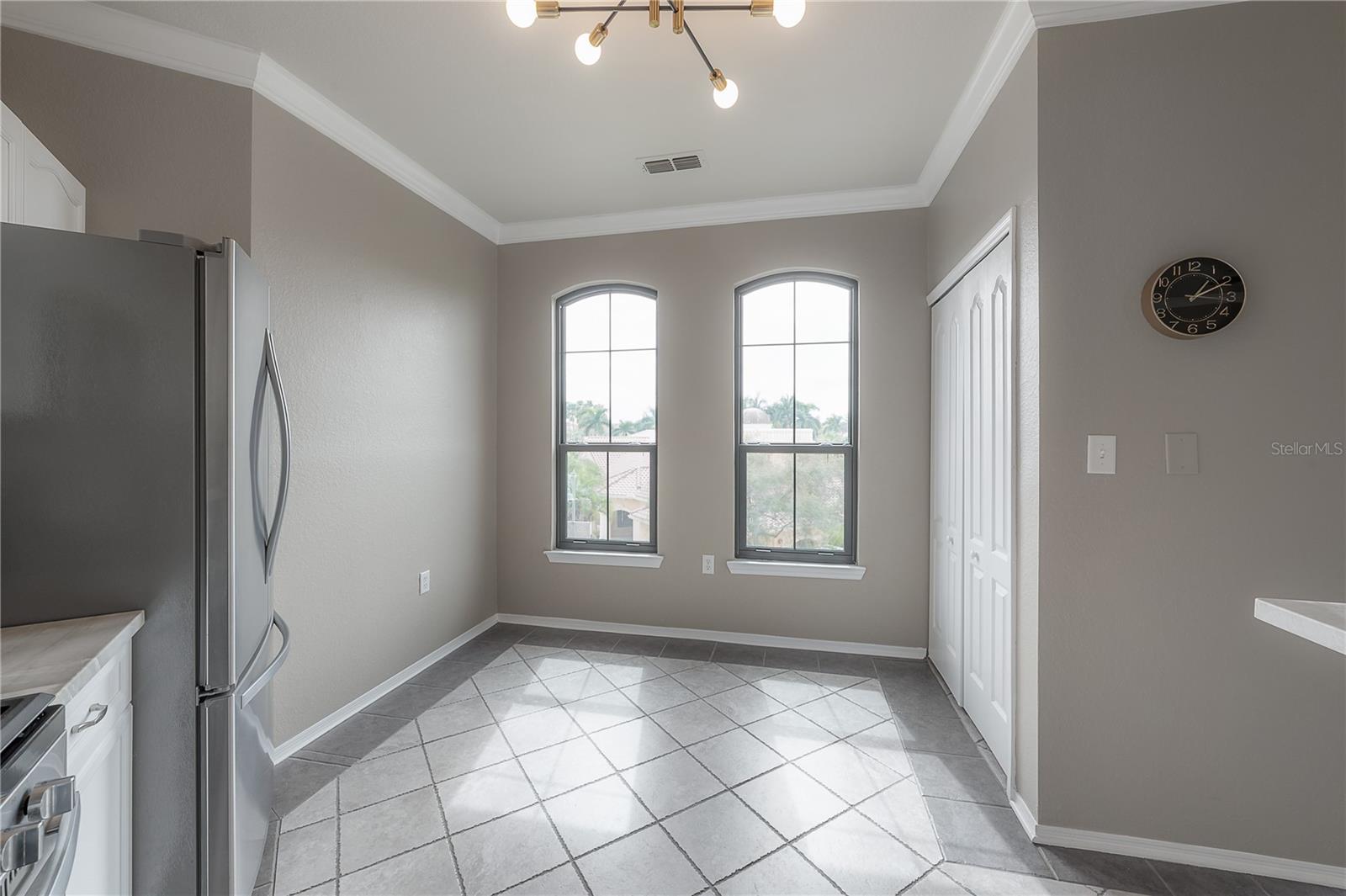 Image 14 of 37 For 2709 Via Cipriani  530b