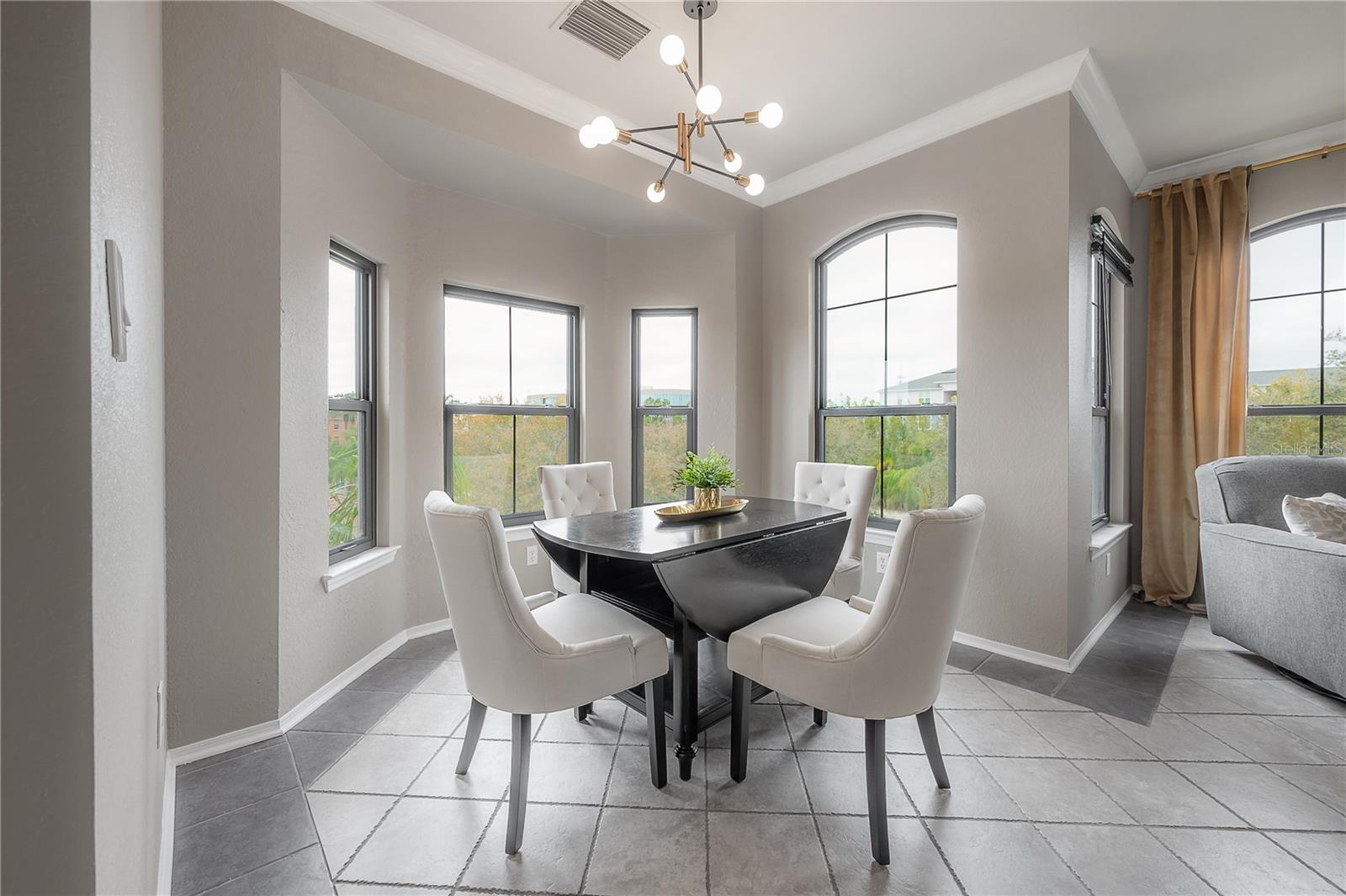 Image 16 of 37 For 2709 Via Cipriani  530b