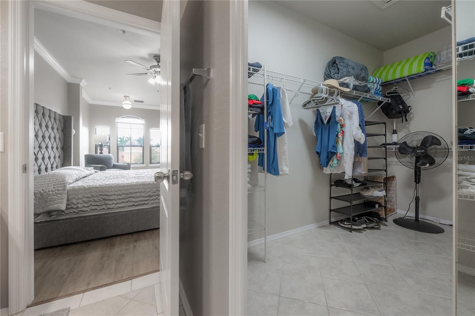 Image 17 of 37 For 2709 Via Cipriani  530b