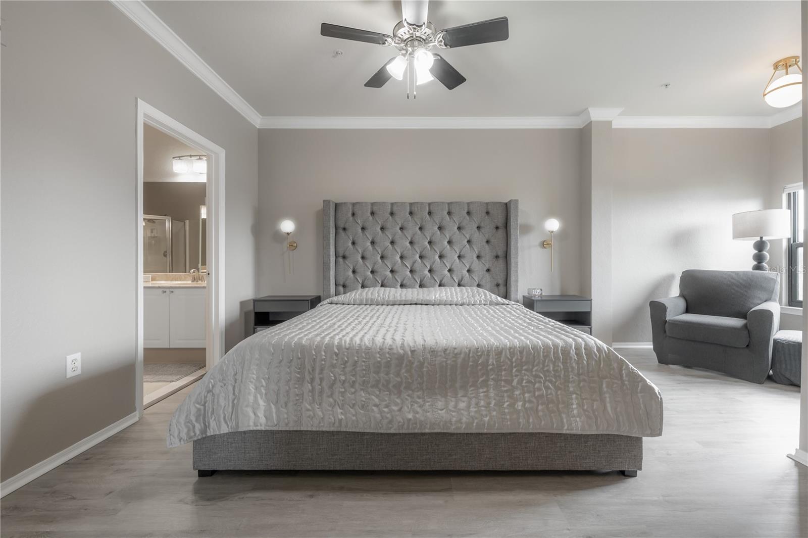 Image 18 of 37 For 2709 Via Cipriani  530b