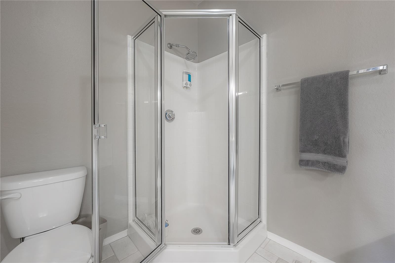 Image 22 of 37 For 2709 Via Cipriani  530b