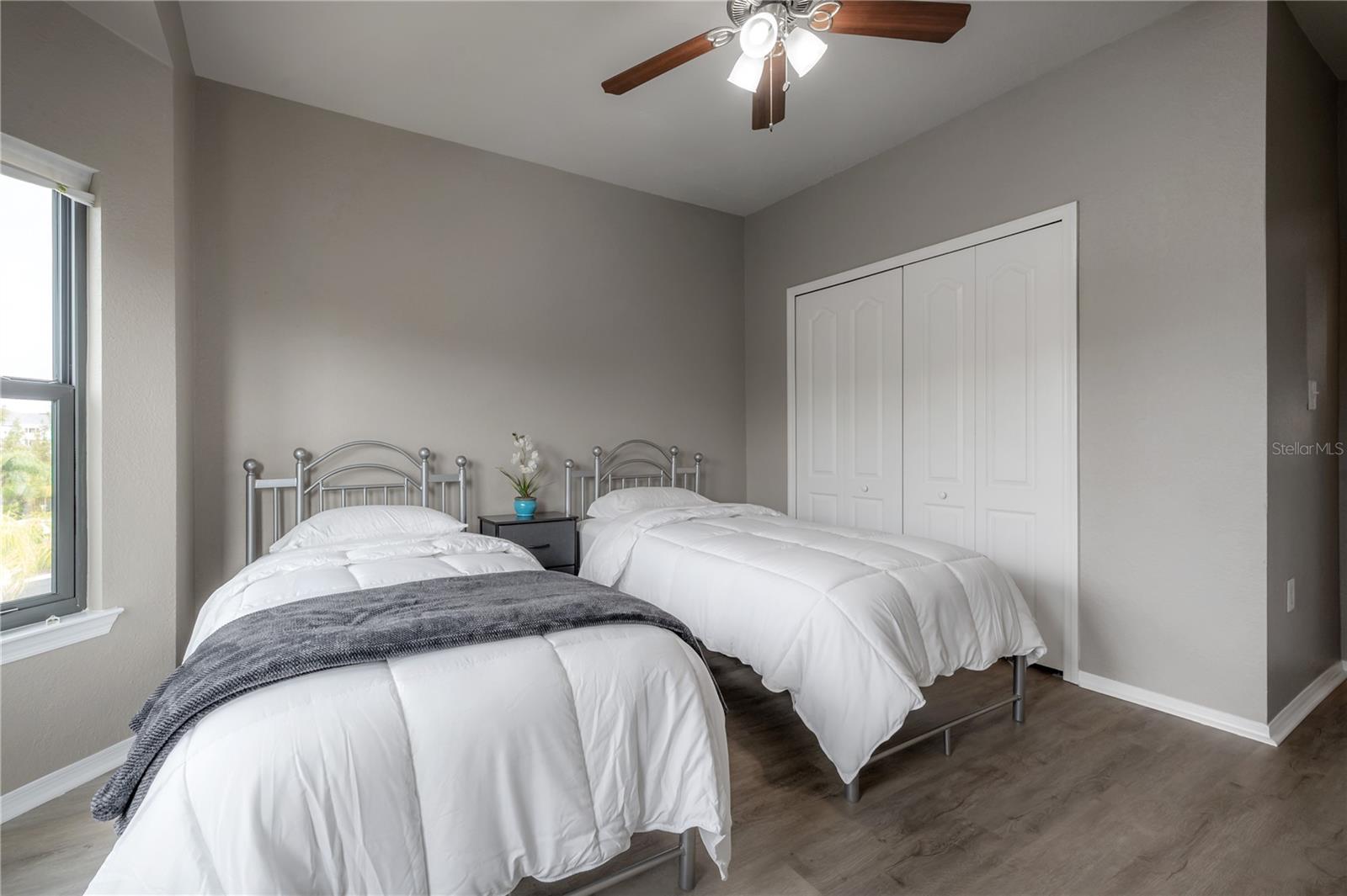 Image 24 of 37 For 2709 Via Cipriani  530b