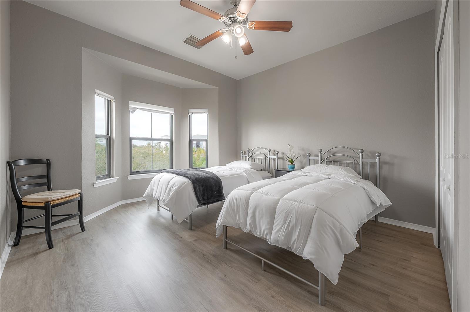 Image 25 of 37 For 2709 Via Cipriani  530b