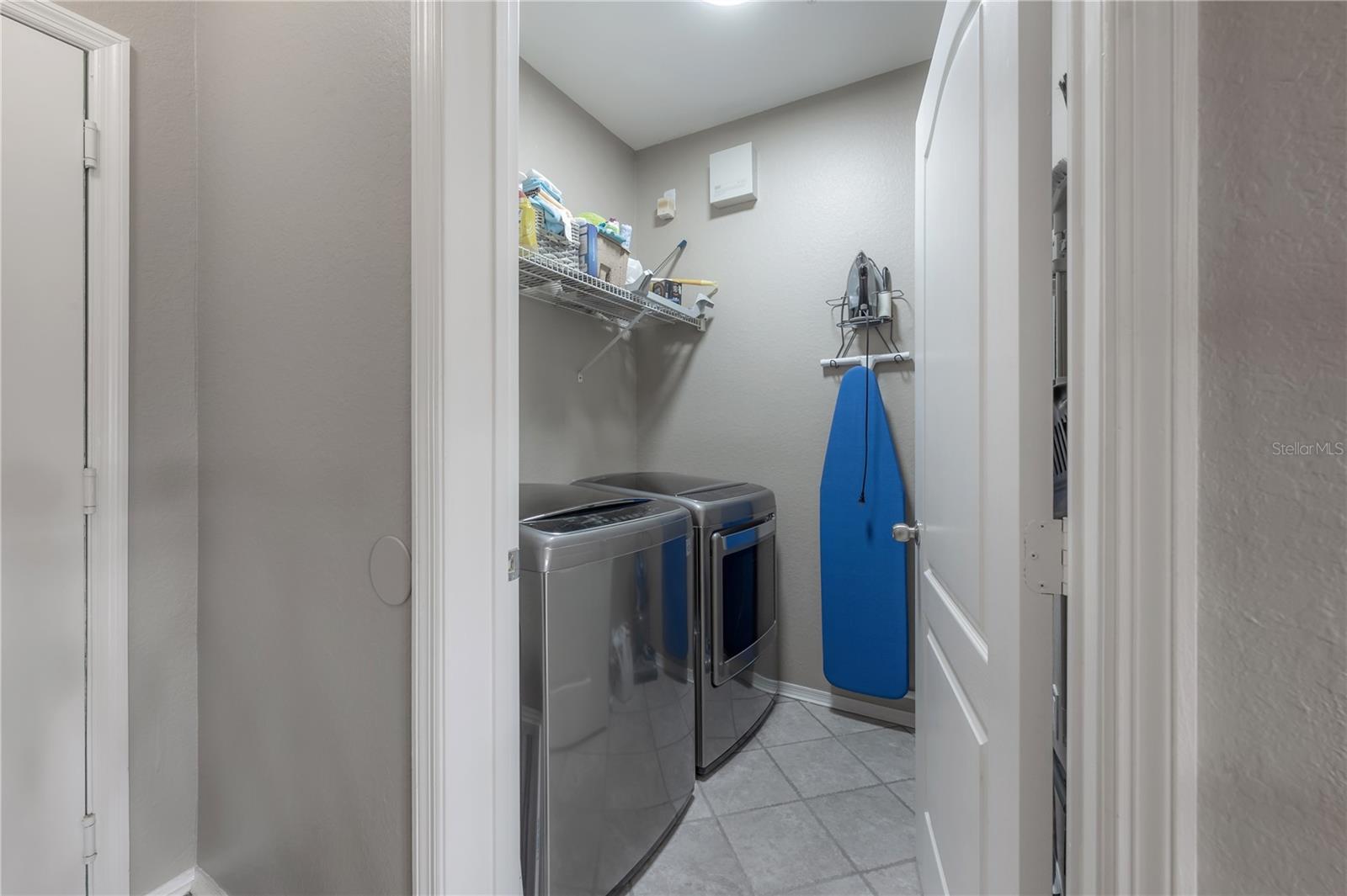 Image 29 of 37 For 2709 Via Cipriani  530b