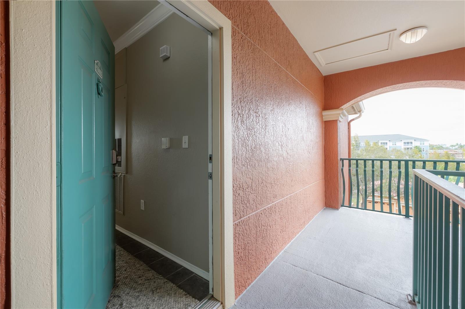 Image 34 of 37 For 2709 Via Cipriani  530b