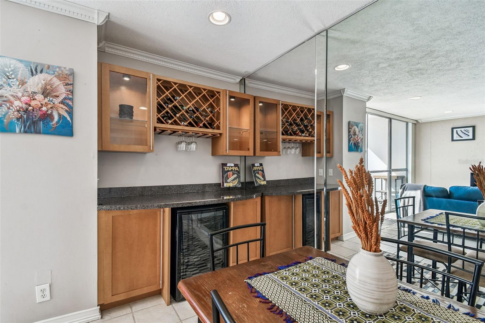 Image 11 of 38 For 4015 Bayshore Boulevard 14e