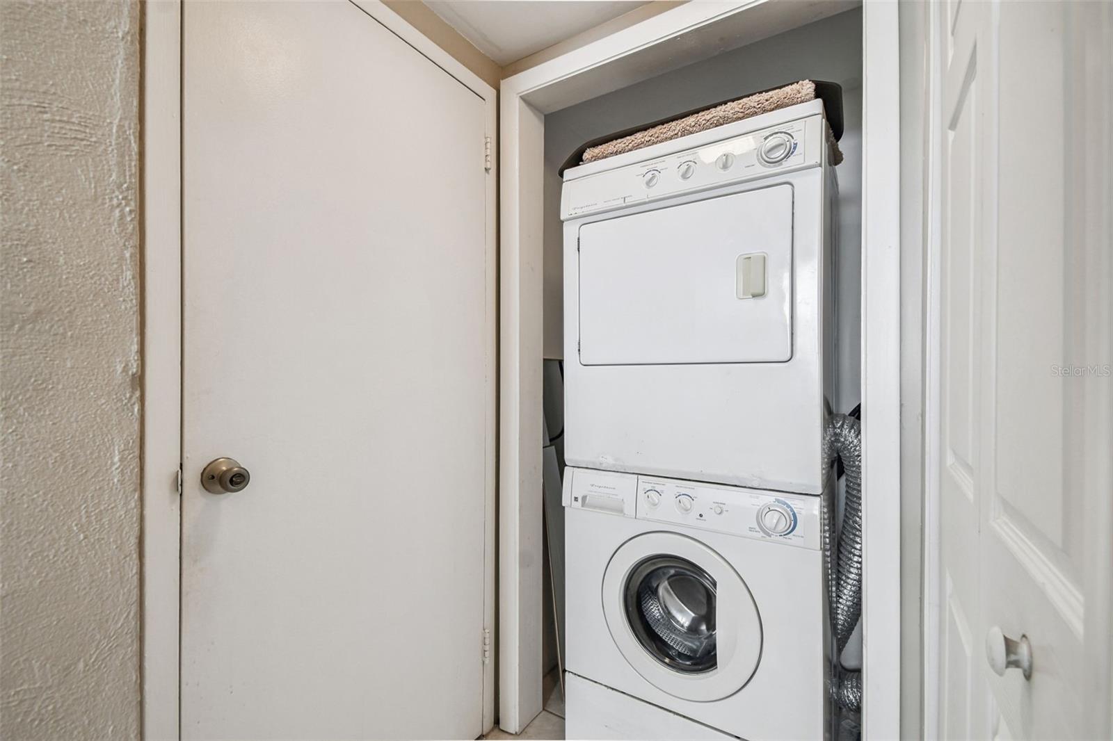 Image 17 of 38 For 4015 Bayshore Boulevard 14e