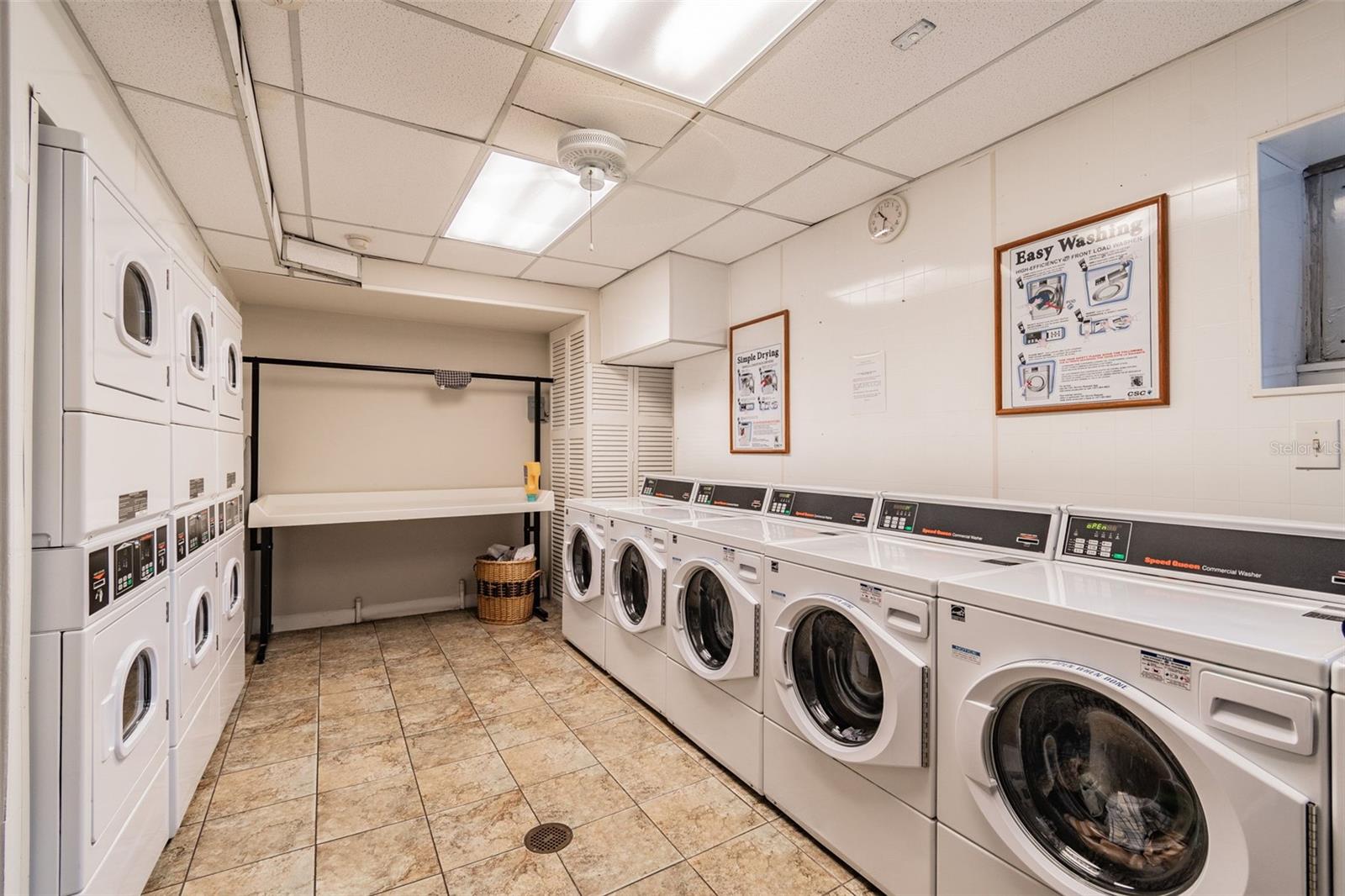 Image 32 of 38 For 4015 Bayshore Boulevard 14e