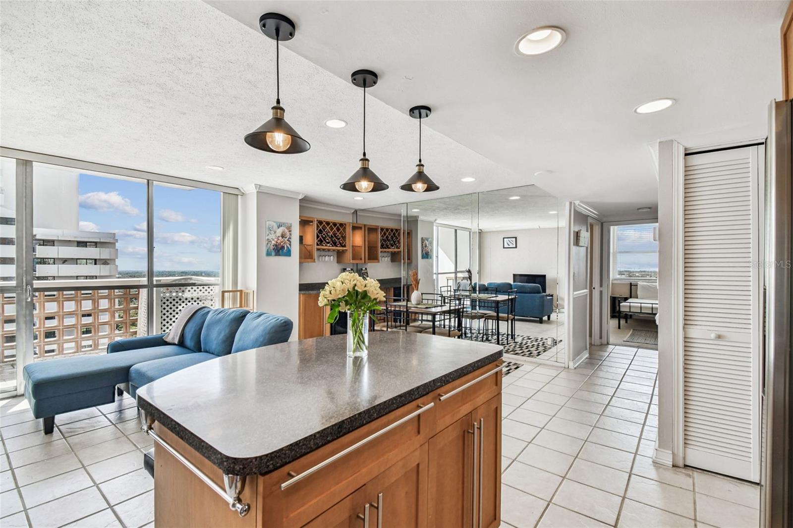 Image 7 of 38 For 4015 Bayshore Boulevard 14e