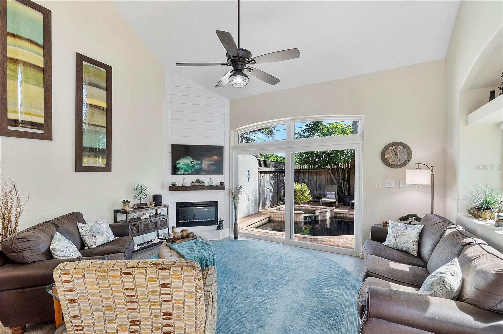 Image 16 of 73 For 235 Orlando Avenue 4