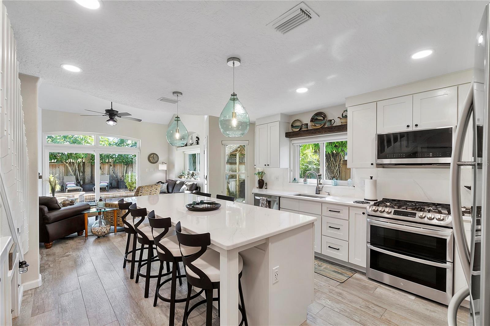 Image 18 of 73 For 235 Orlando Avenue 4