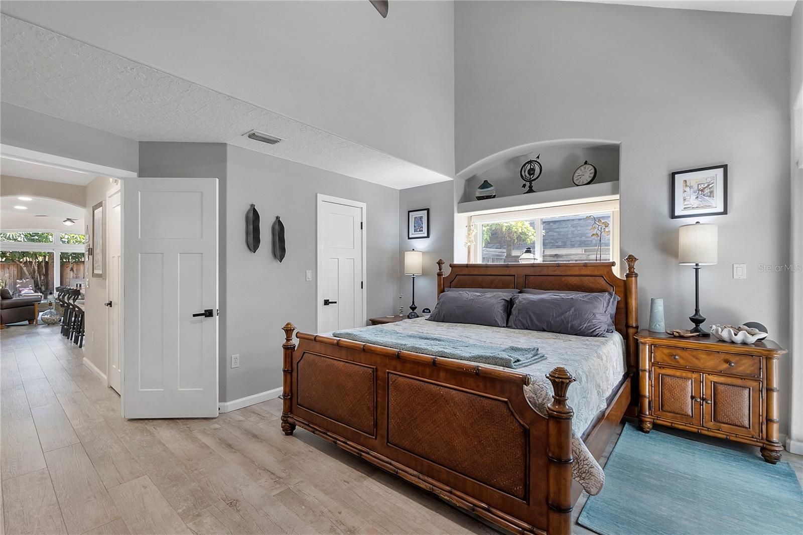 Image 24 of 73 For 235 Orlando Avenue 4