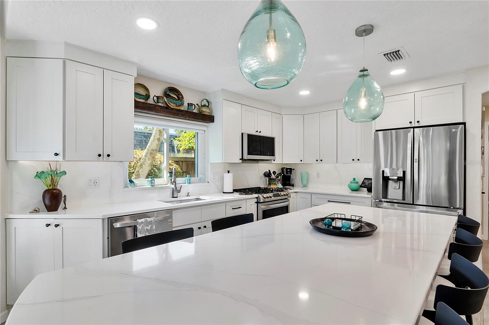 Image 3 of 73 For 235 Orlando Avenue 4