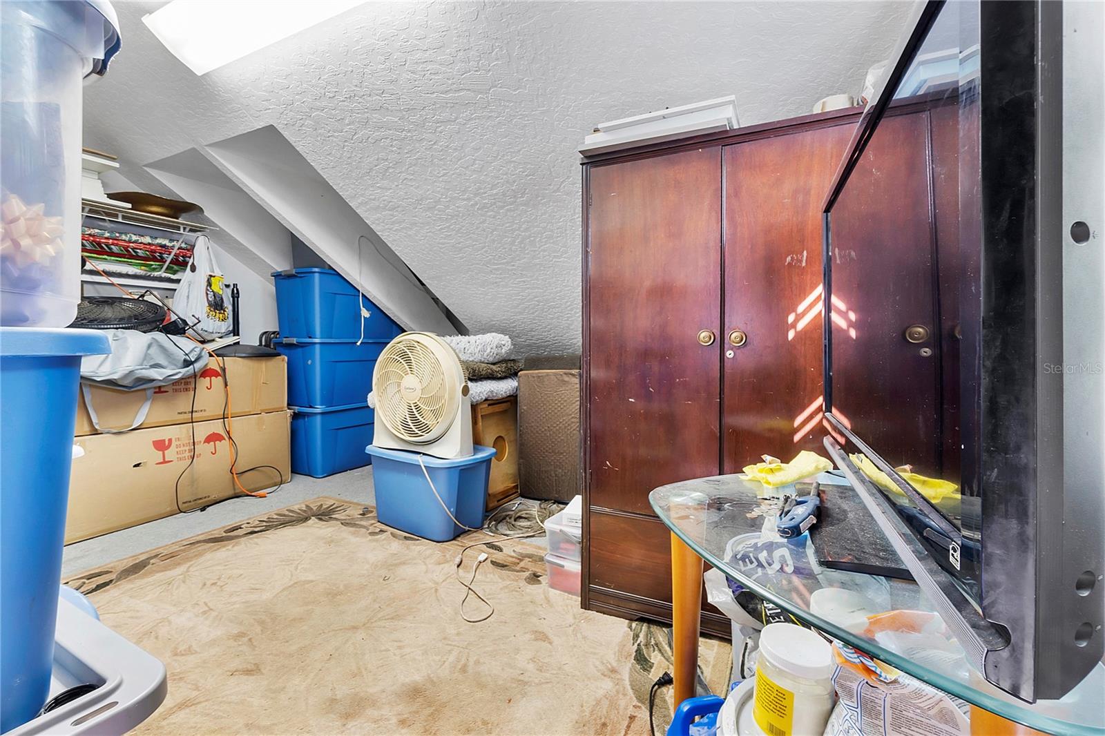 Image 46 of 73 For 235 Orlando Avenue 4