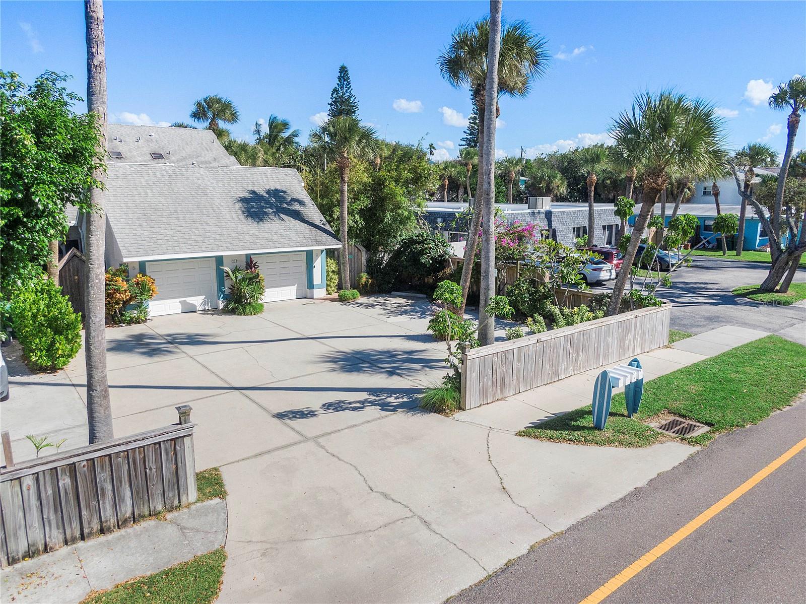 Image 60 of 73 For 235 Orlando Avenue 4