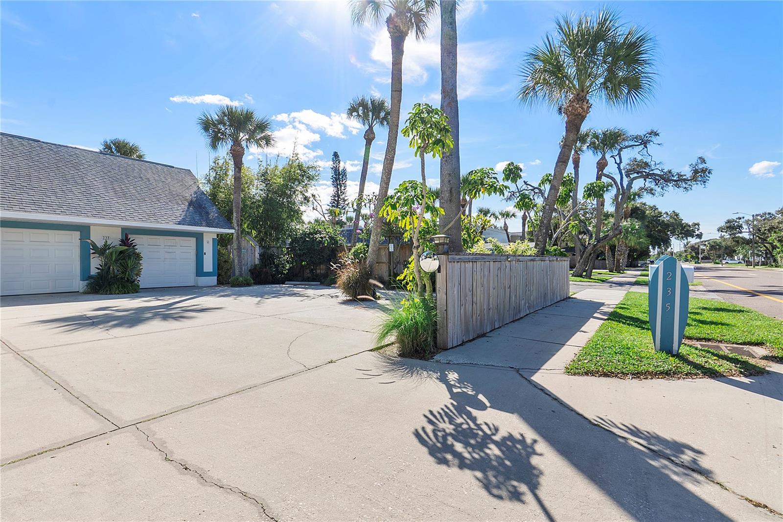 Image 61 of 73 For 235 Orlando Avenue 4