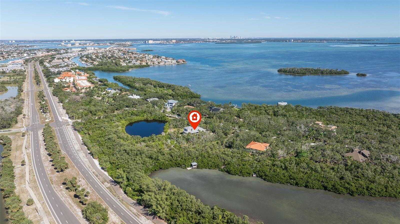 Image 12 of 80 For 2000 Bayview Drive