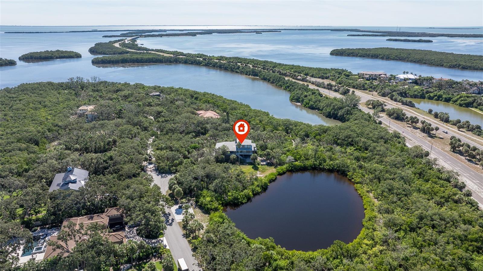 Image 15 of 80 For 2000 Bayview Drive