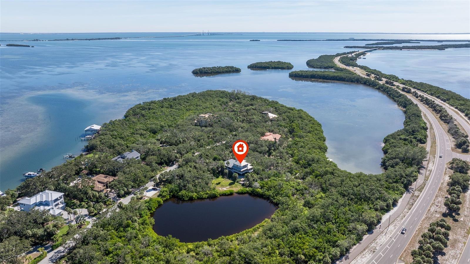 Image 16 of 80 For 2000 Bayview Drive