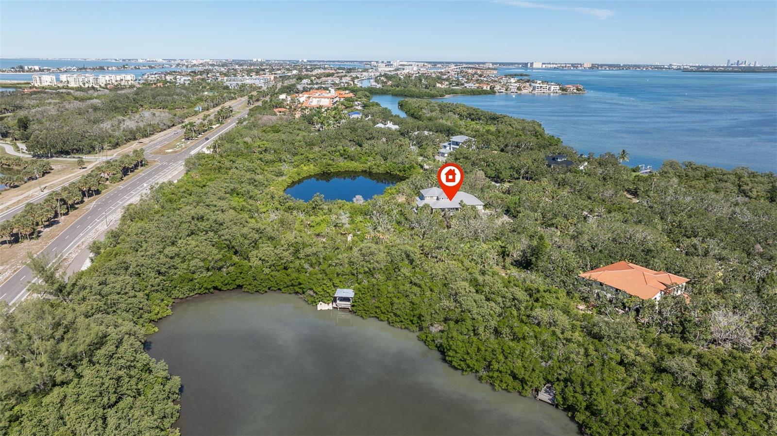 Image 17 of 80 For 2000 Bayview Drive