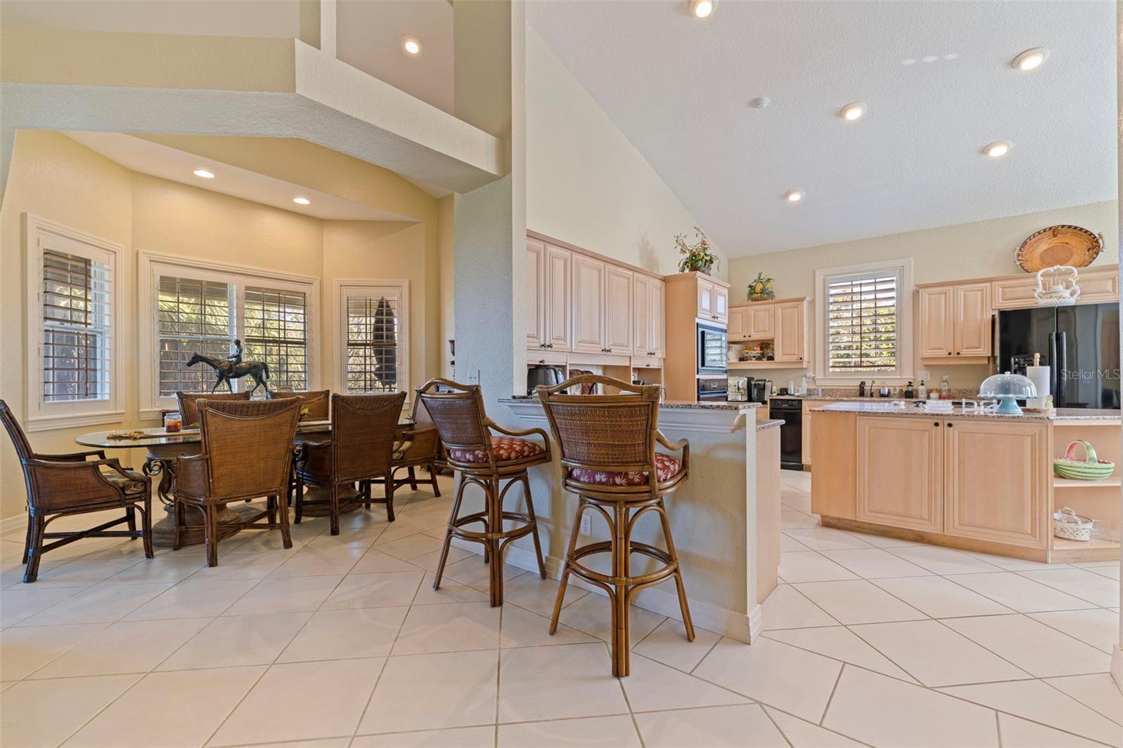 Image 31 of 80 For 2000 Bayview Drive