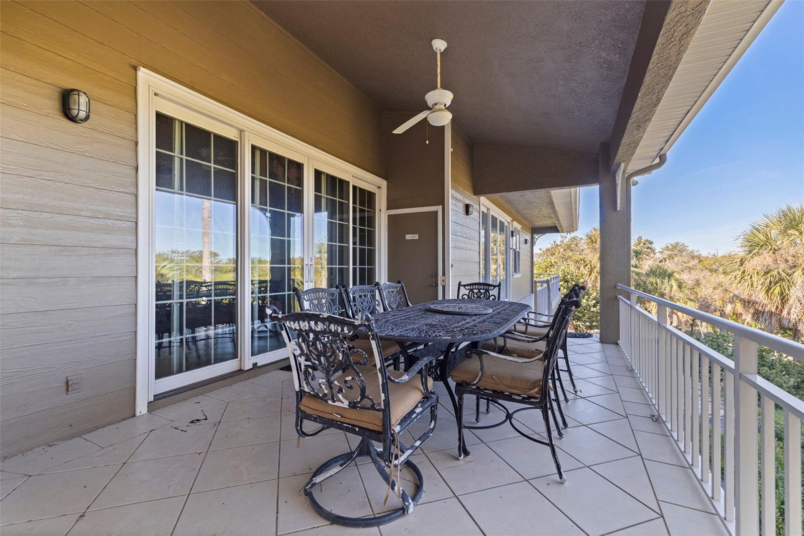 Image 40 of 80 For 2000 Bayview Drive