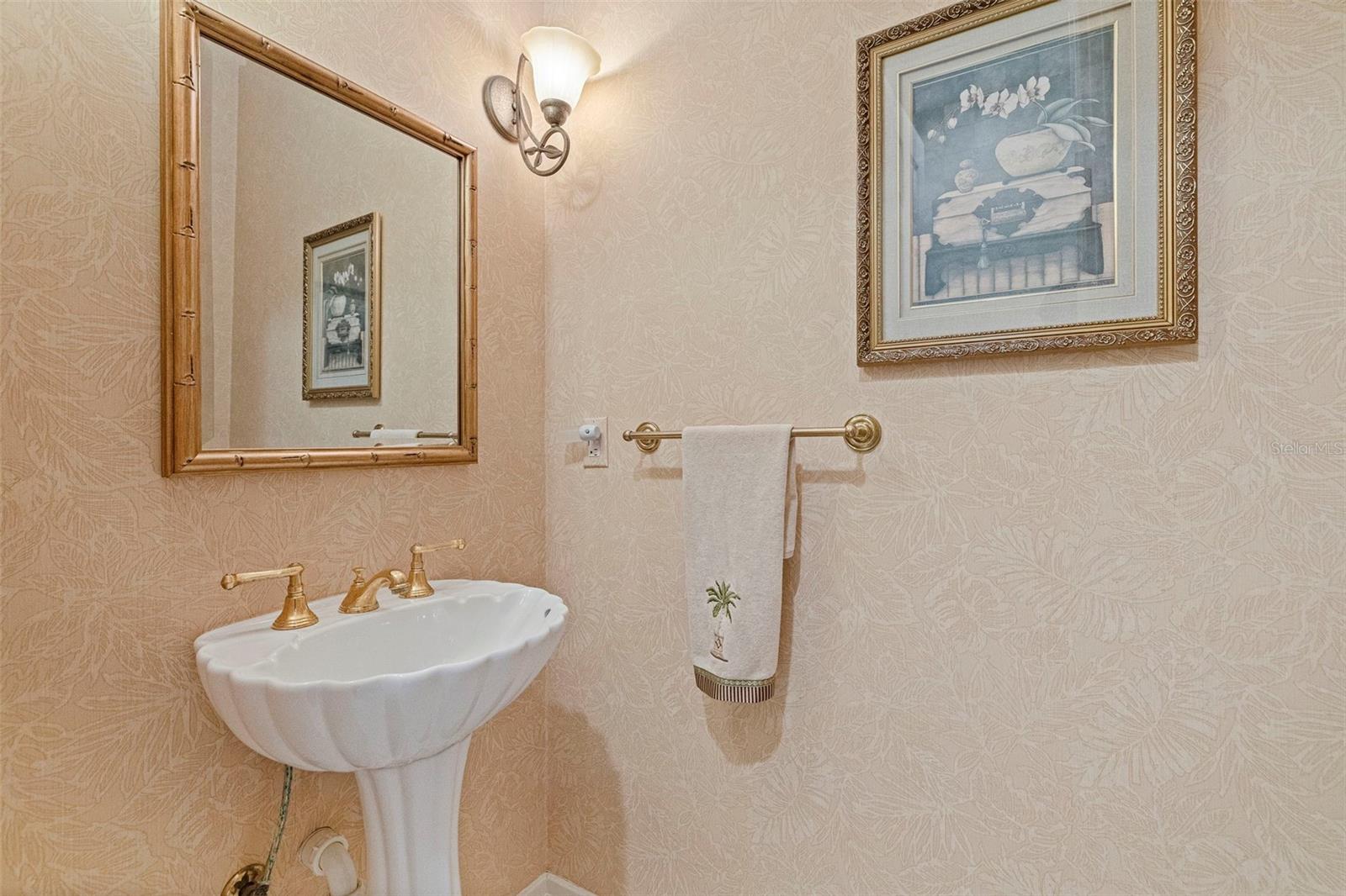 Image 44 of 80 For 2000 Bayview Drive