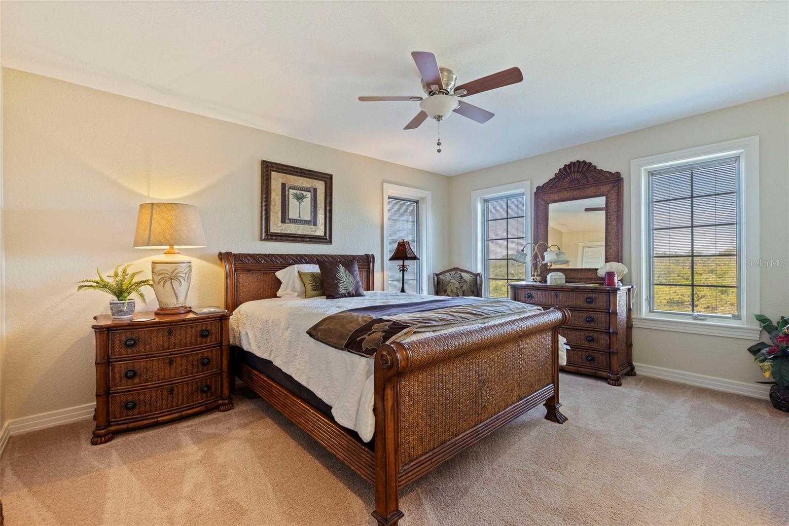 Image 58 of 80 For 2000 Bayview Drive