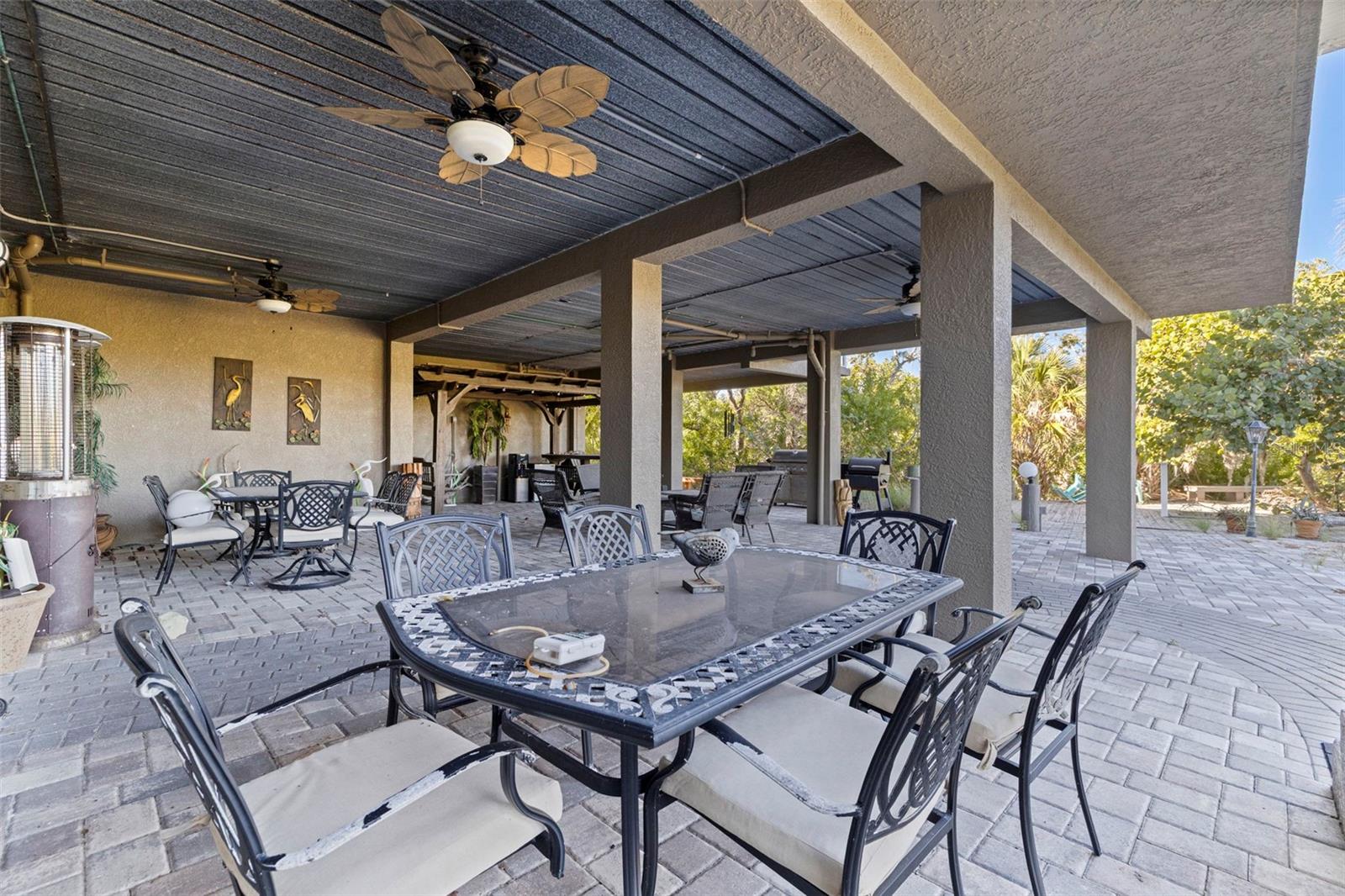 Image 59 of 80 For 2000 Bayview Drive