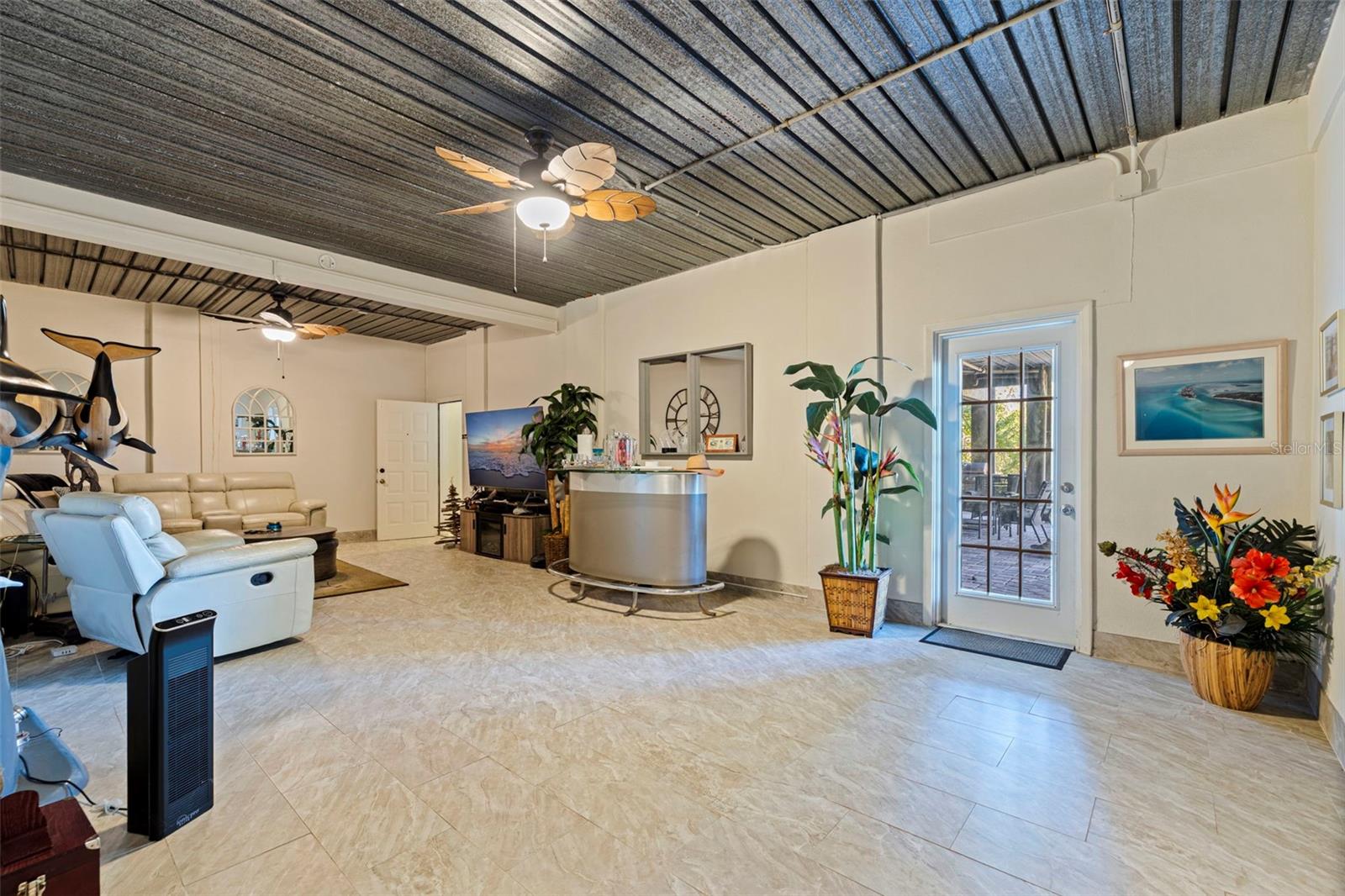 Image 64 of 80 For 2000 Bayview Drive