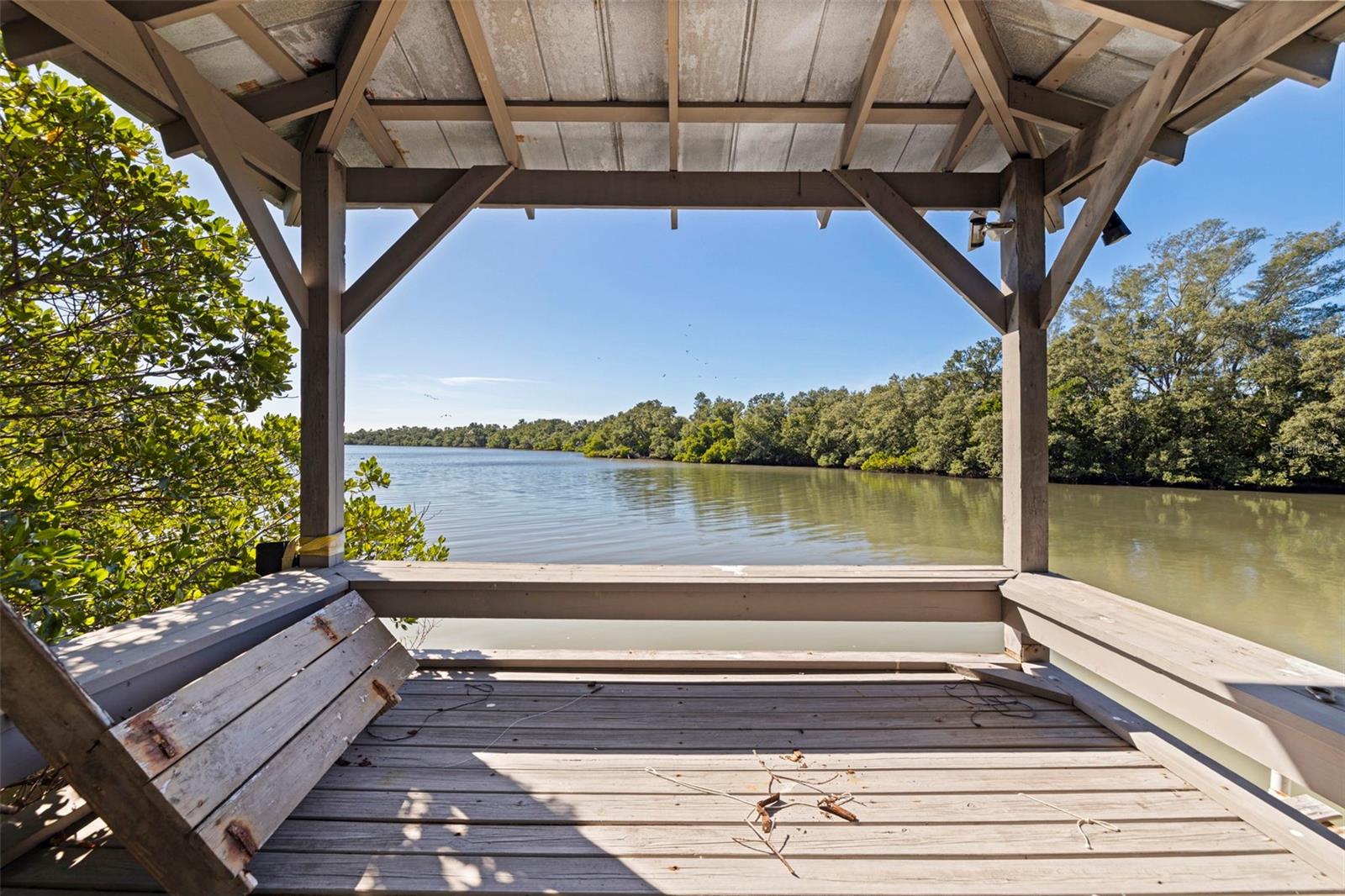 Image 79 of 80 For 2000 Bayview Drive