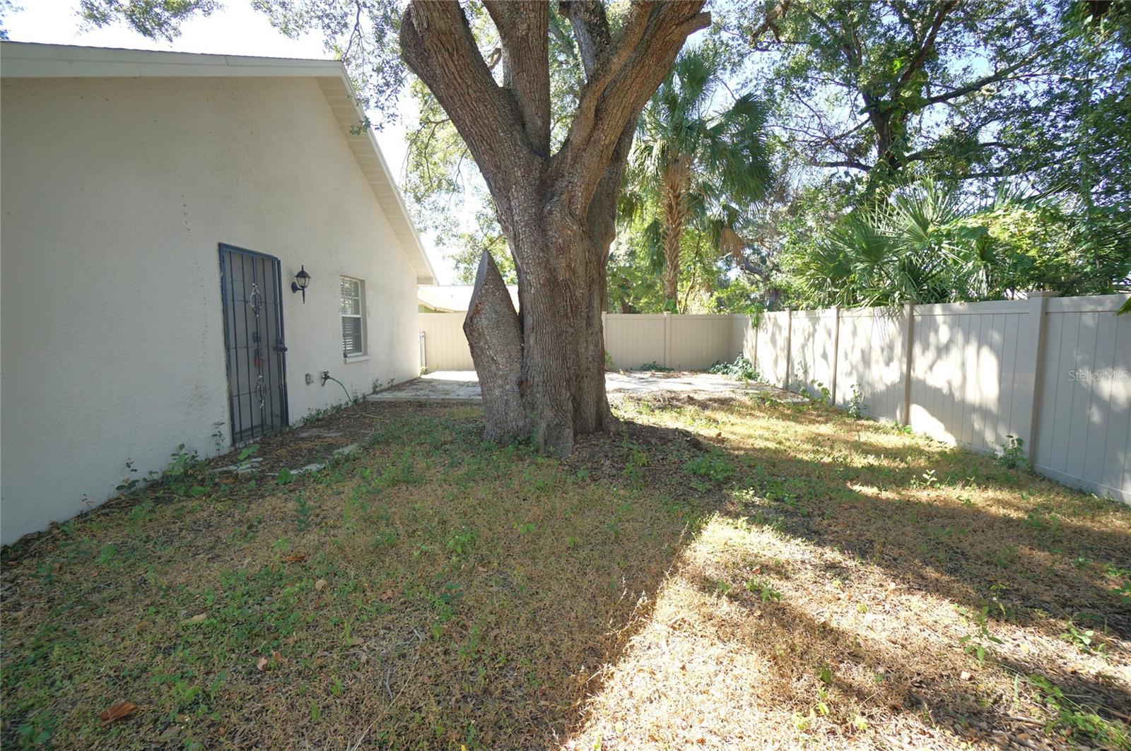 Image 13 of 21 For 2416 Ida Street