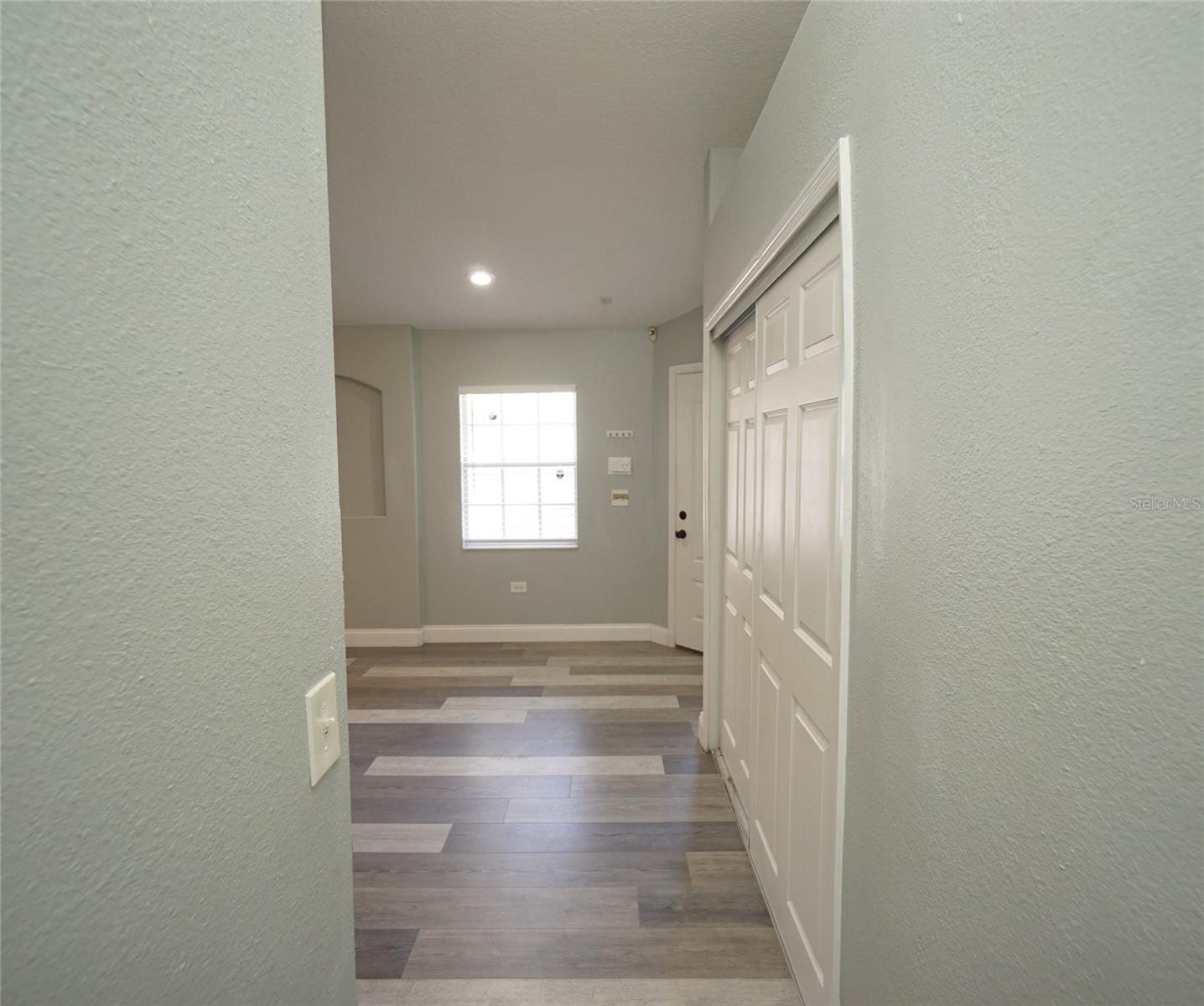 Image 8 of 21 For 2416 Ida Street