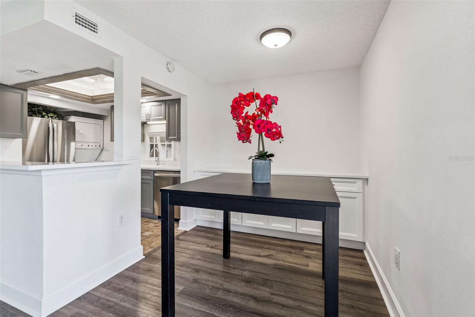 Image 11 of 48 For 746 115 Avenue N 1805