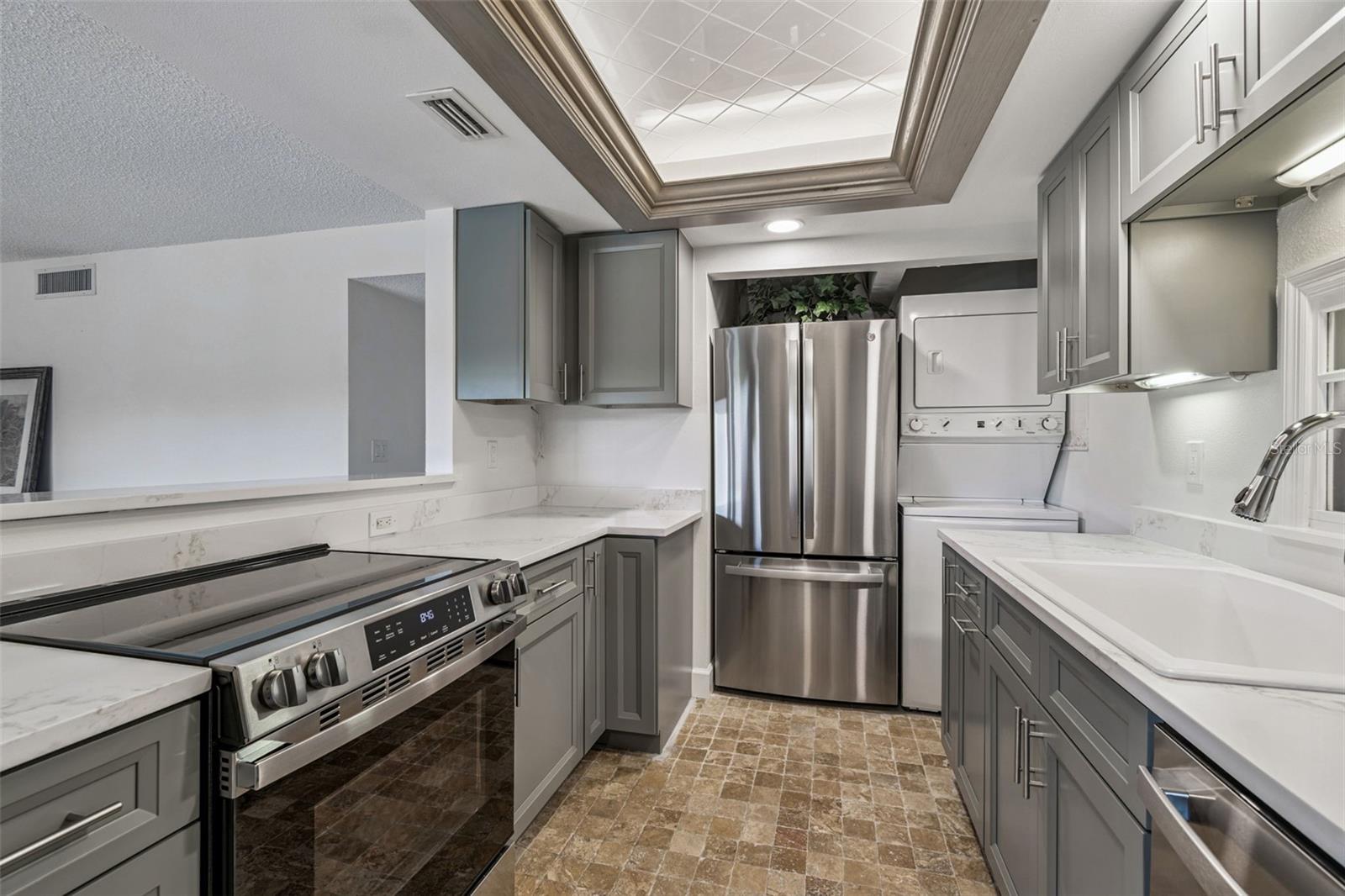 Image 15 of 48 For 746 115 Avenue N 1805