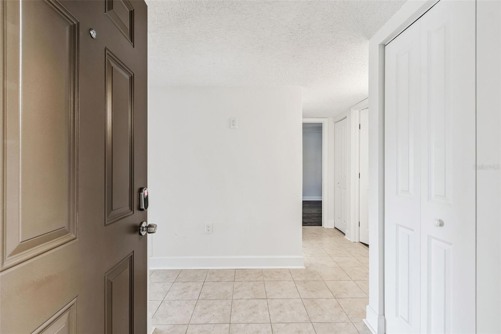 Image 2 of 48 For 746 115 Avenue N 1805