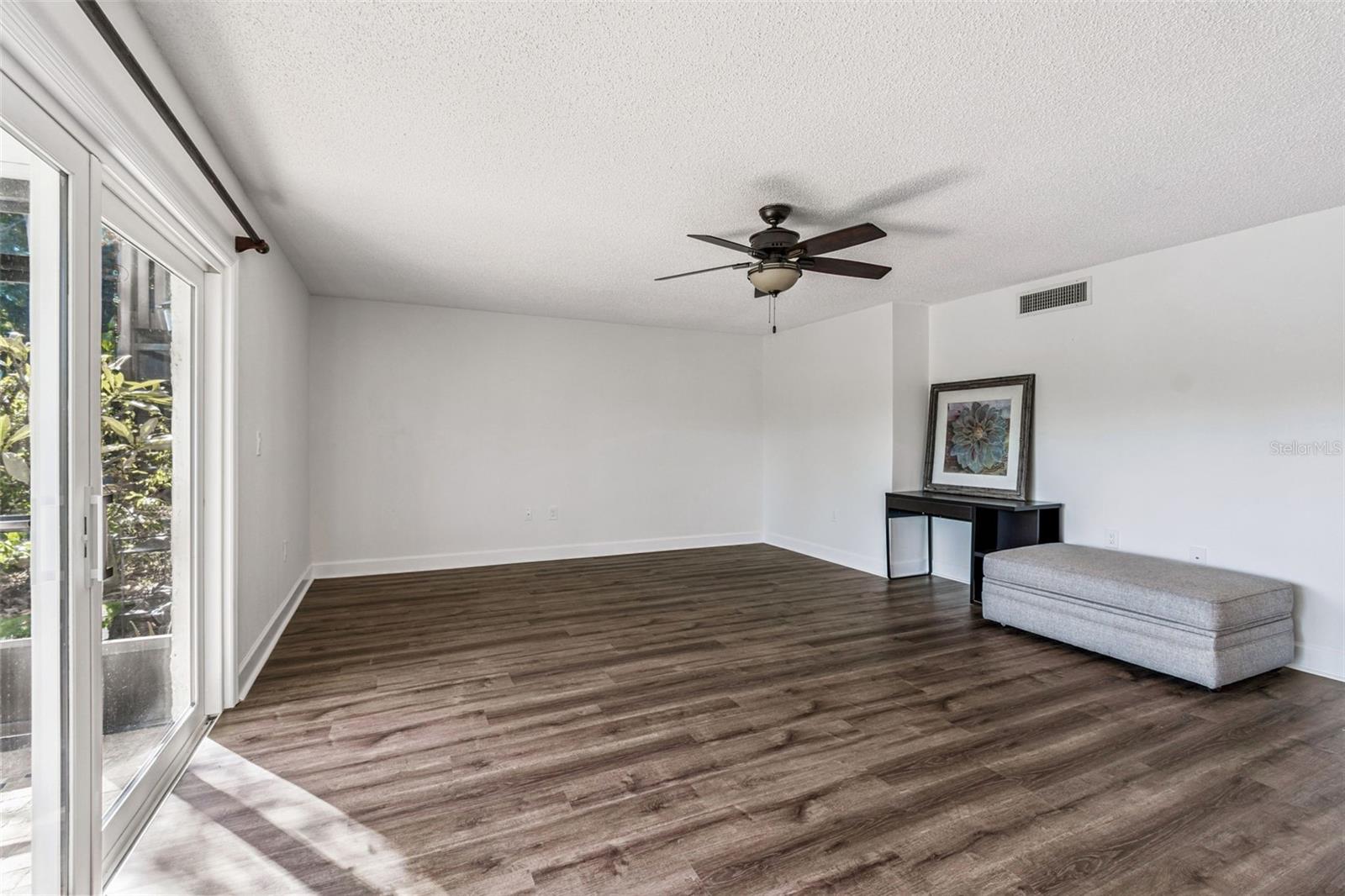 Image 6 of 48 For 746 115 Avenue N 1805