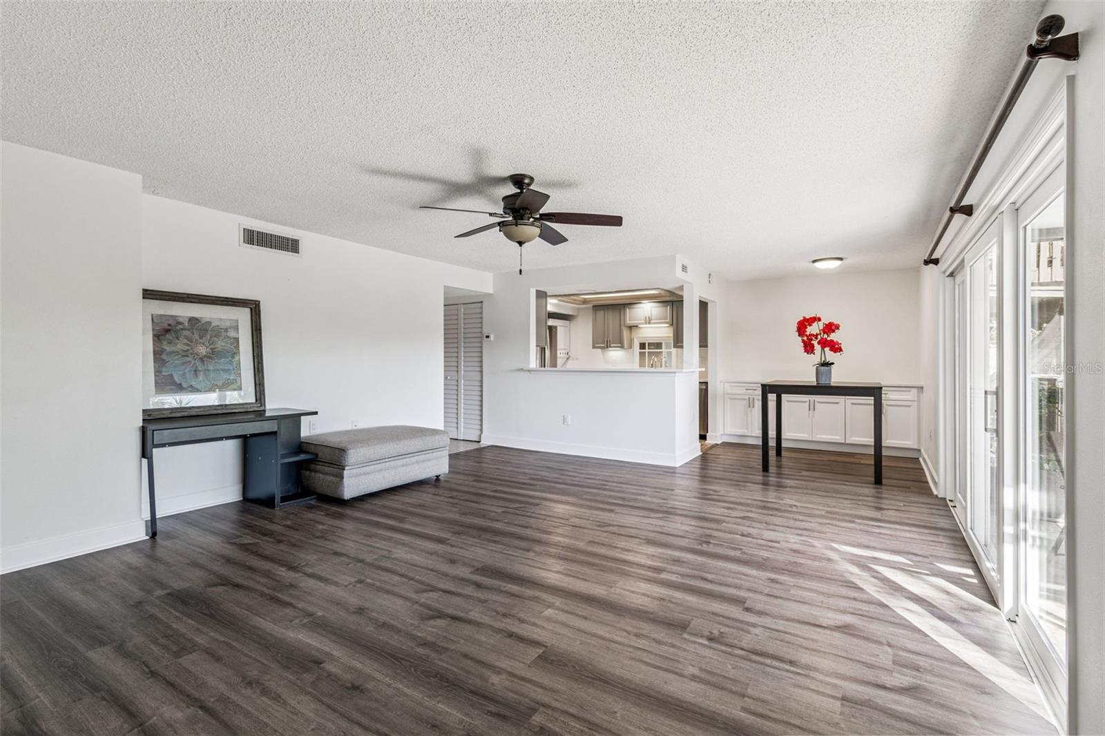 Image 7 of 48 For 746 115 Avenue N 1805