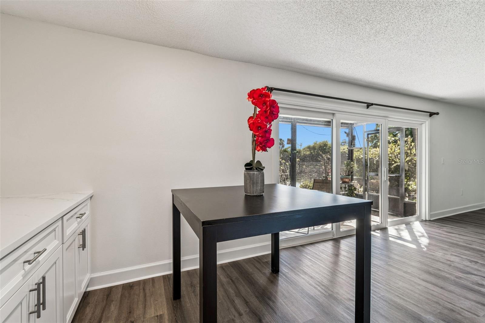 Image 8 of 48 For 746 115 Avenue N 1805