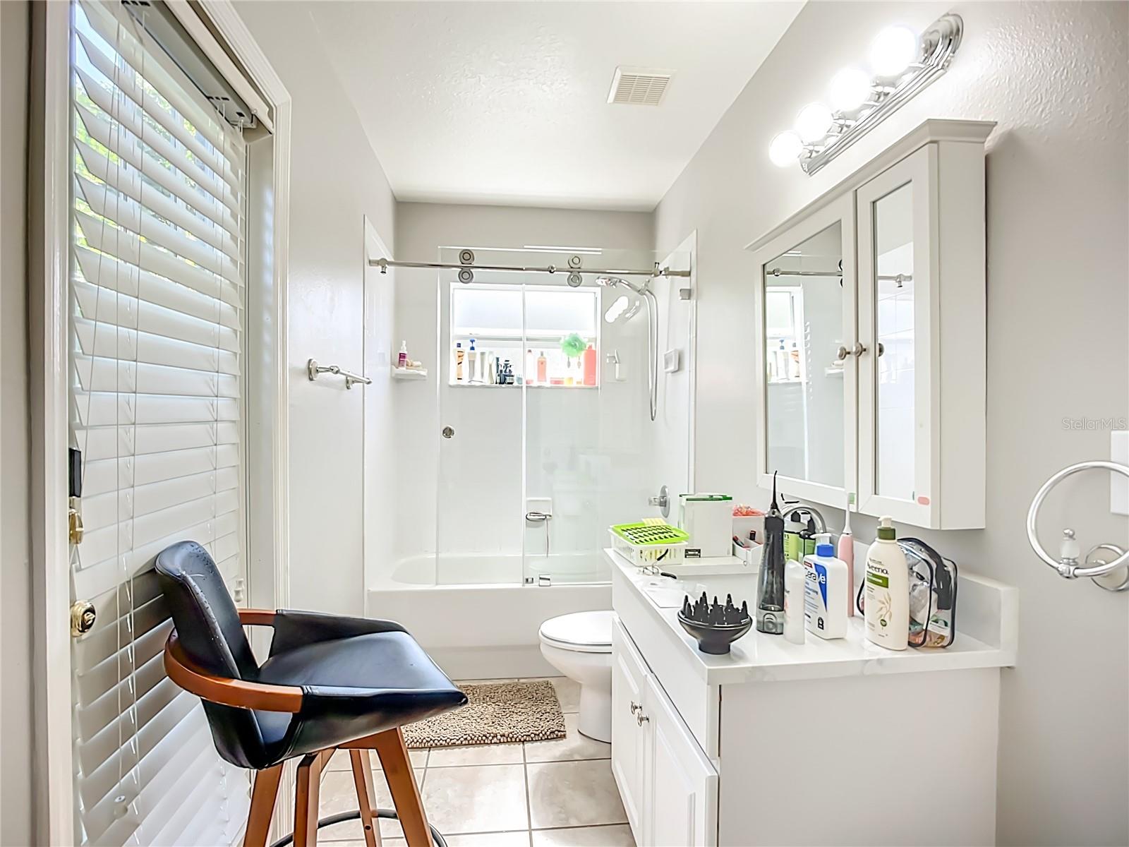 Image 31 of 51 For 16158 Bridgepark Drive