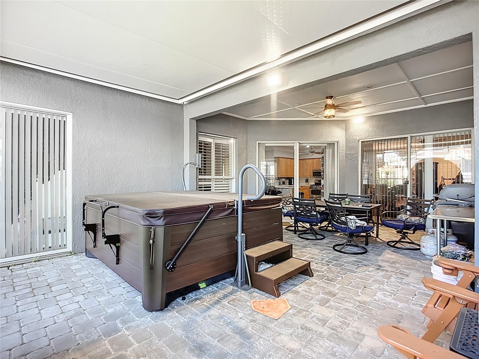 Image 37 of 51 For 16158 Bridgepark Drive