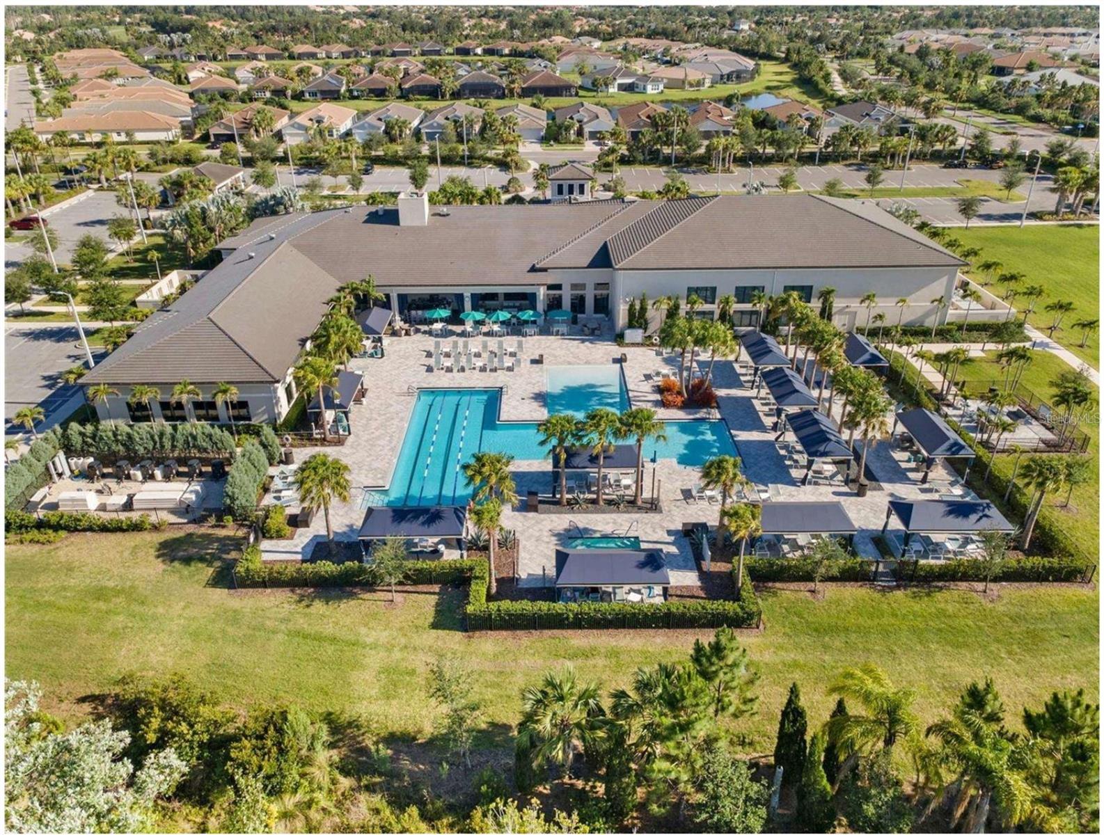 Image 17 of 19 For 15567 Corona Del Mar Drive