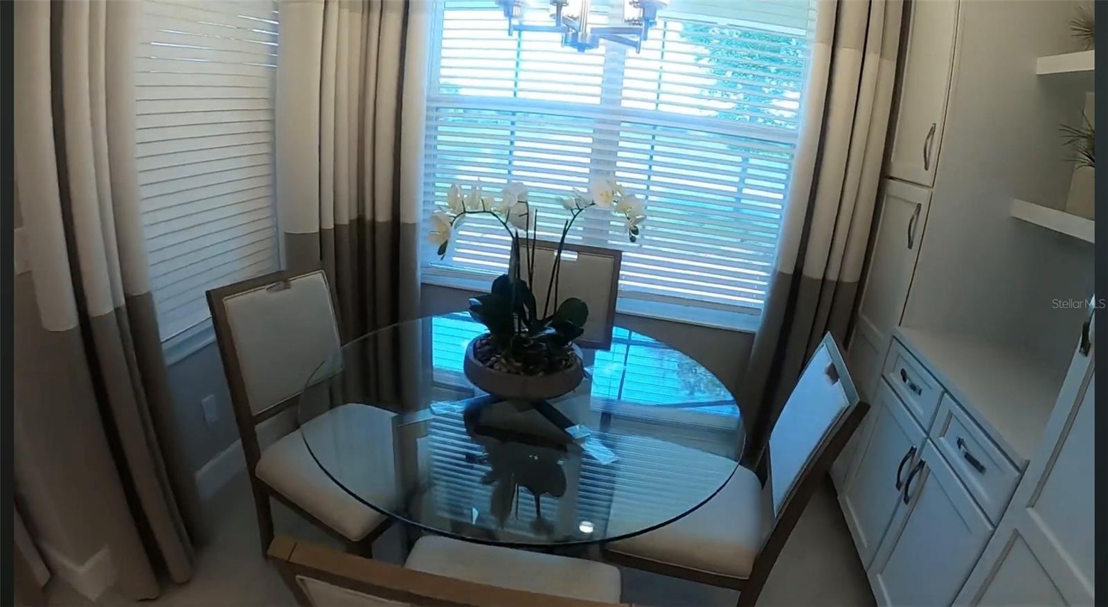 Image 6 of 19 For 15567 Corona Del Mar Drive