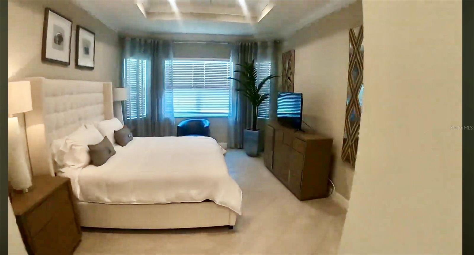 Image 7 of 19 For 15567 Corona Del Mar Drive