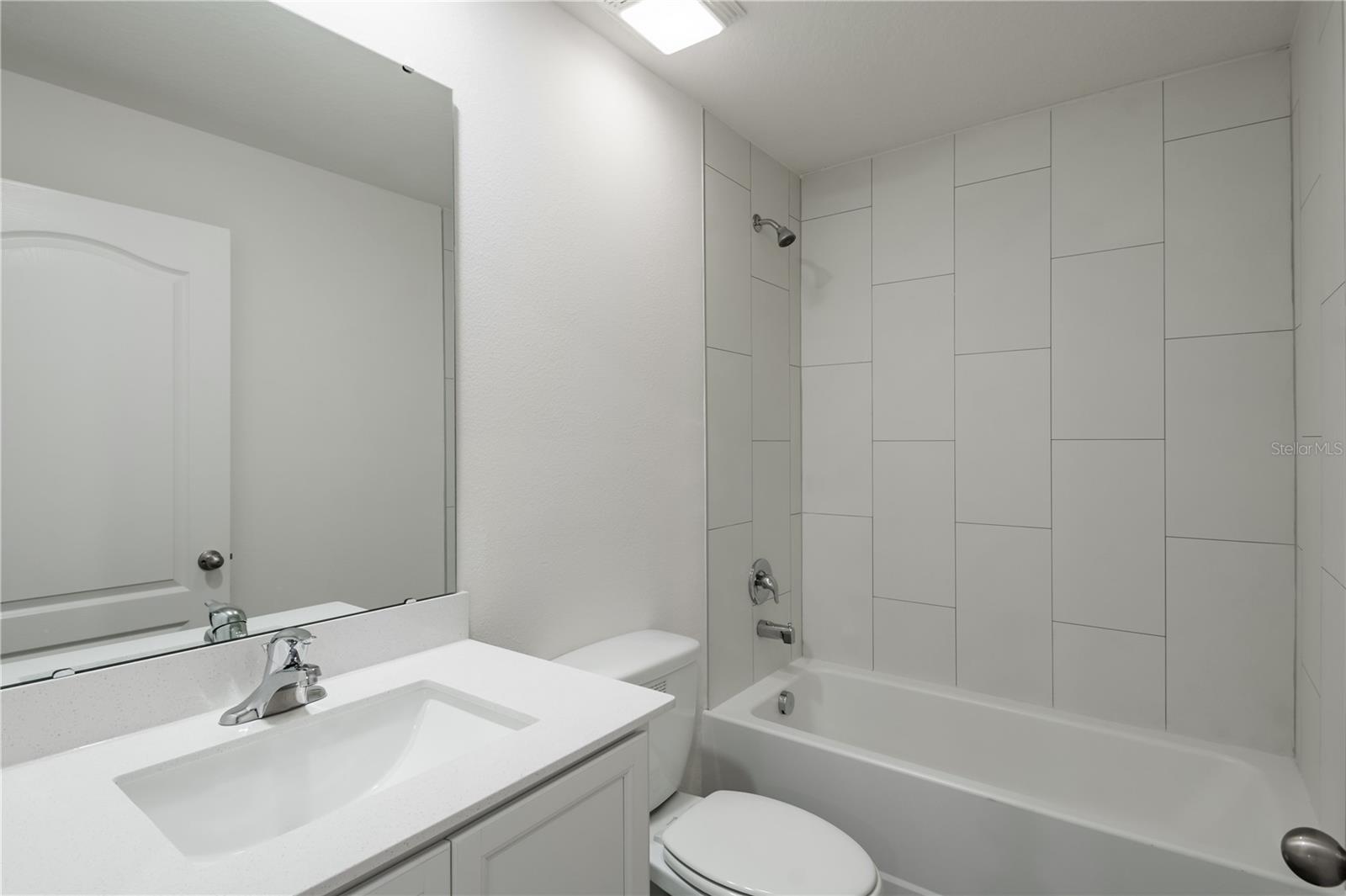 Image 18 of 22 For 575 Bay Leaf Drive