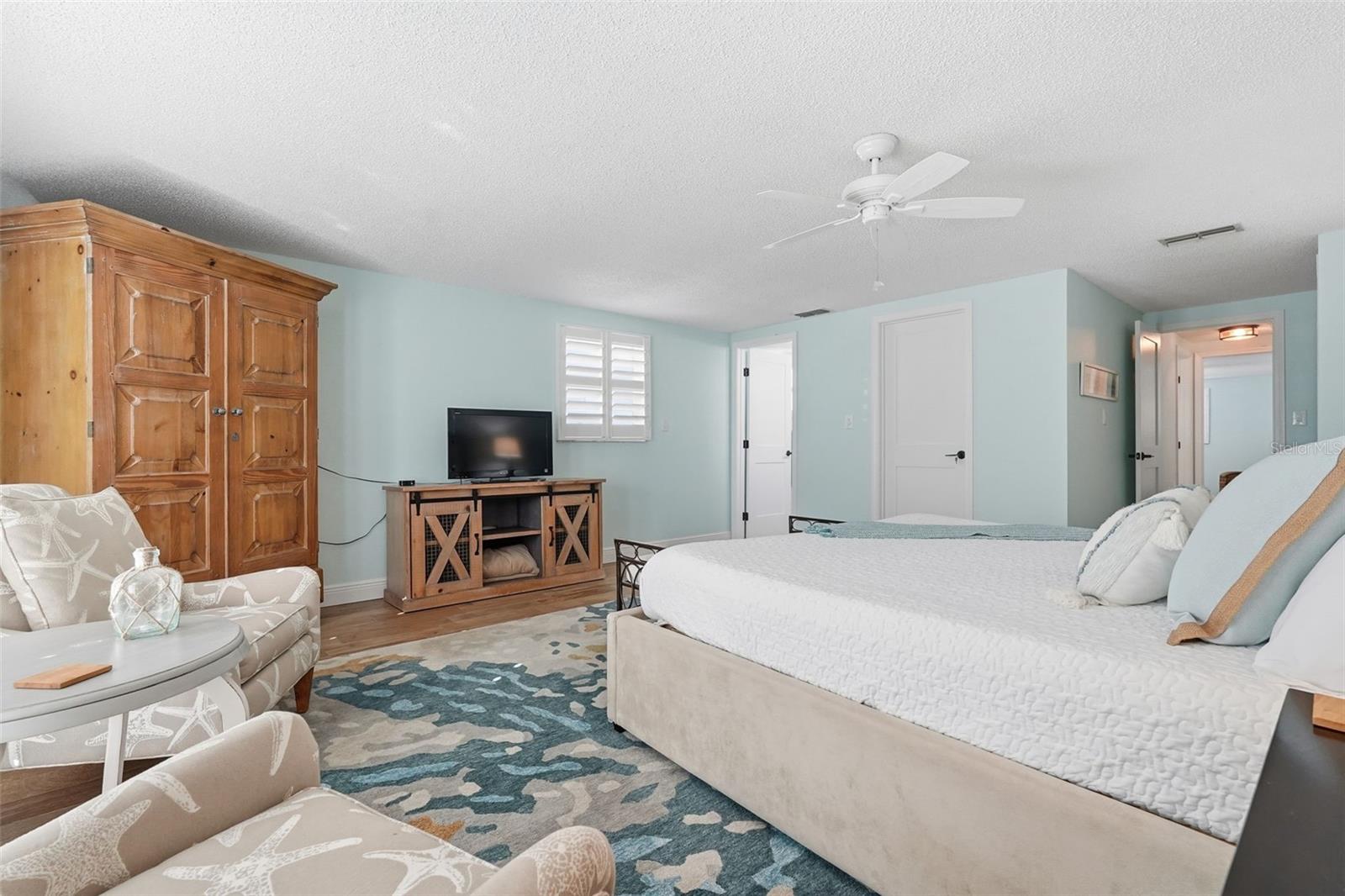 Image 17 of 37 For 13614 Evelane Drive