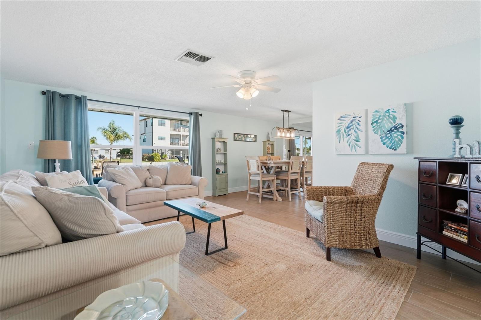 Image 4 of 37 For 13614 Evelane Drive