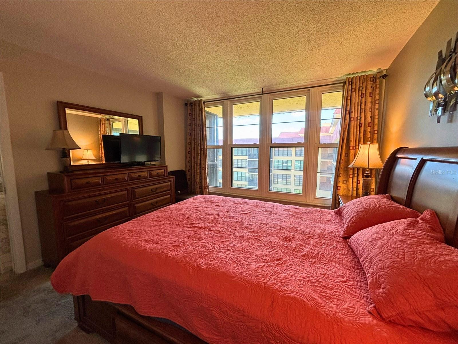 Image 15 of 27 For 19701 Gulf Boulevard 407