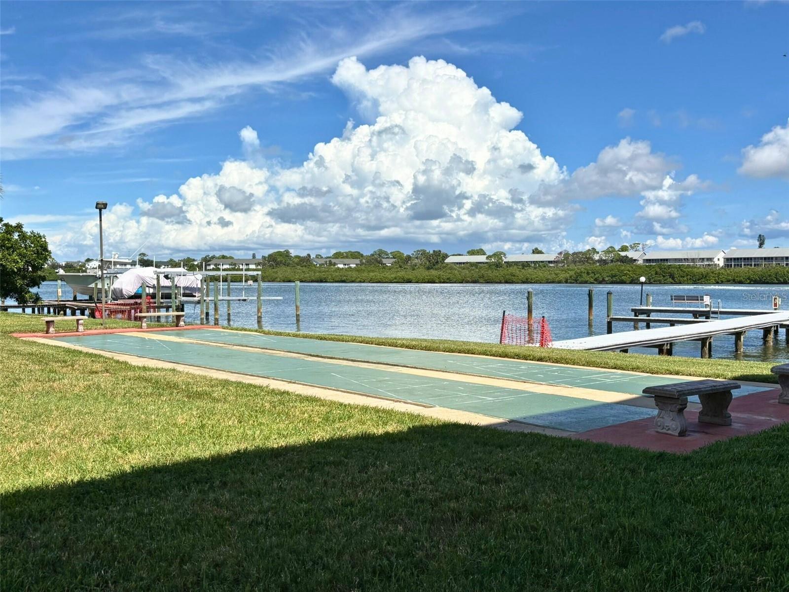 Image 25 of 27 For 19701 Gulf Boulevard 407